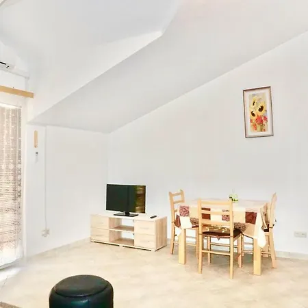 Rosette Sea View Apartment