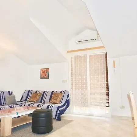 Rosette Sea View Apartment Seget Vranjica
